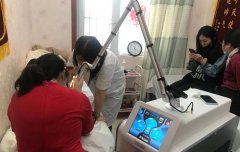 超皮秒去真皮斑設(shè)備多少錢(qián)一臺(tái)？美容院祛真皮斑儀器價(jià)格_祛真皮斑機(jī)器