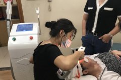 牛奶光美容儀哪個牌子好？以色列牛奶光多少錢一臺？牛奶光儀器